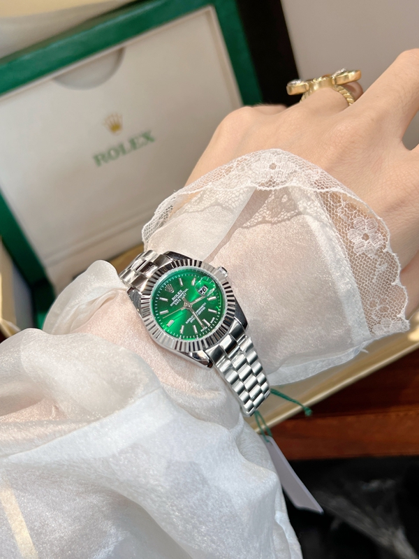 ブランド時計角部分ディテール